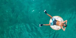 catching up on retirement savings at 30, behind on retirement savings at 30, how much should a 30 year old have saved for retirement, retirement savings goals for 30 year olds, retirement planning for 30 year olds, 30 year old retirement savings plan